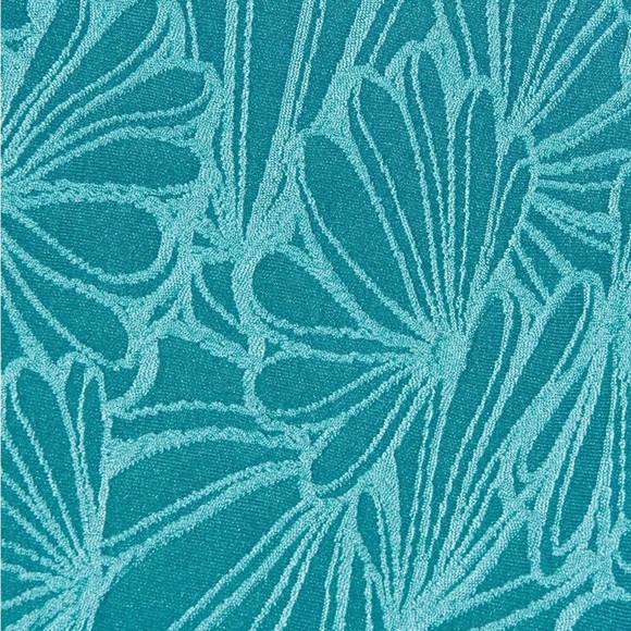 CUPSHE Medium Bikini Set Scalloped Cross Back High Waisted Bathing Suit - Picture 3 of 7